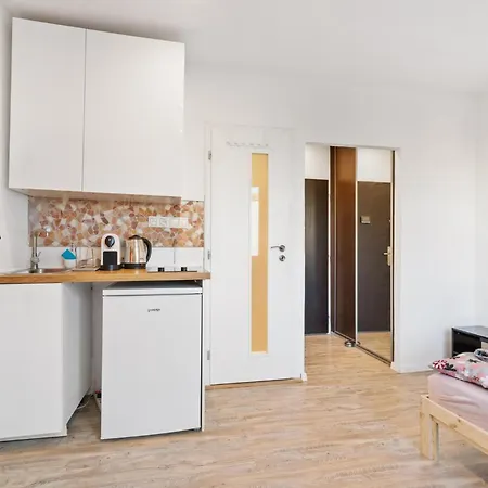 Appartement 20 Minutes From Center W Coffee, Tea, Tv, And Parking Bratislava